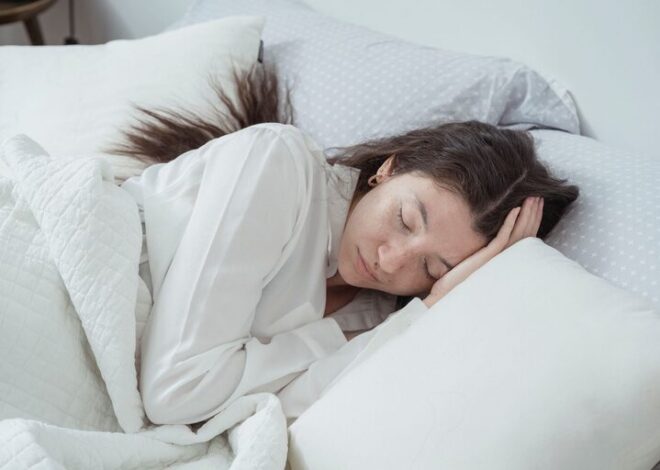How to Choose the Right Pillow for Better Sleep: A Complete Guide